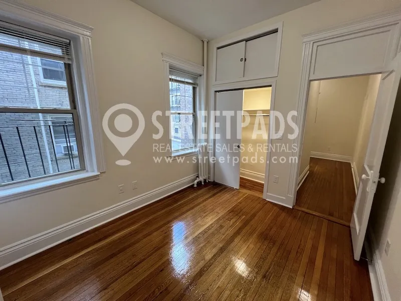 31 Park Dr, Fenway