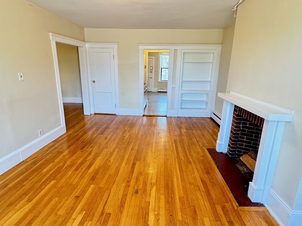 1682 Commonwealth Ave, Brighton