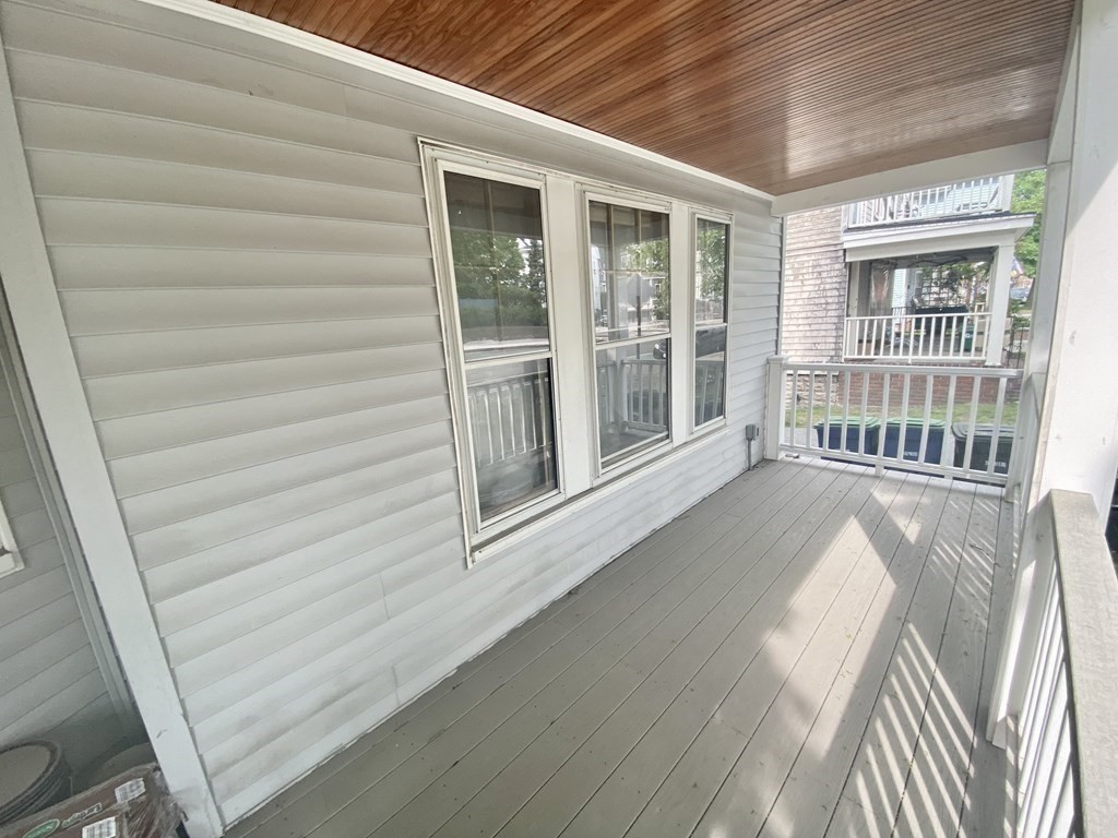 911 Broadway, Davis Square