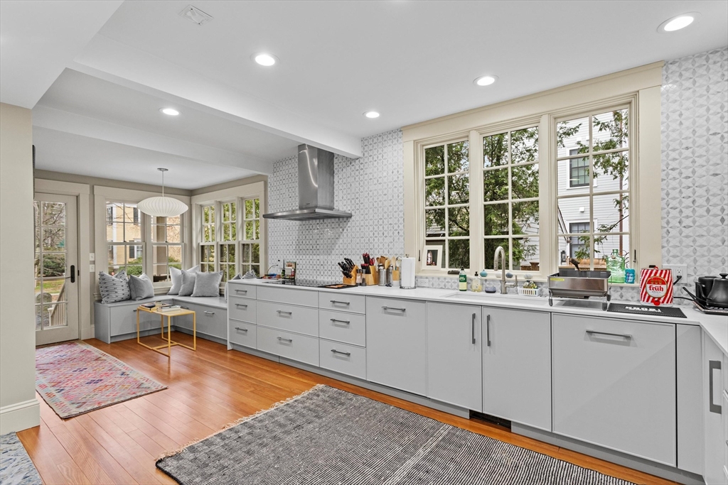 14 Francis Ave, Cambridge