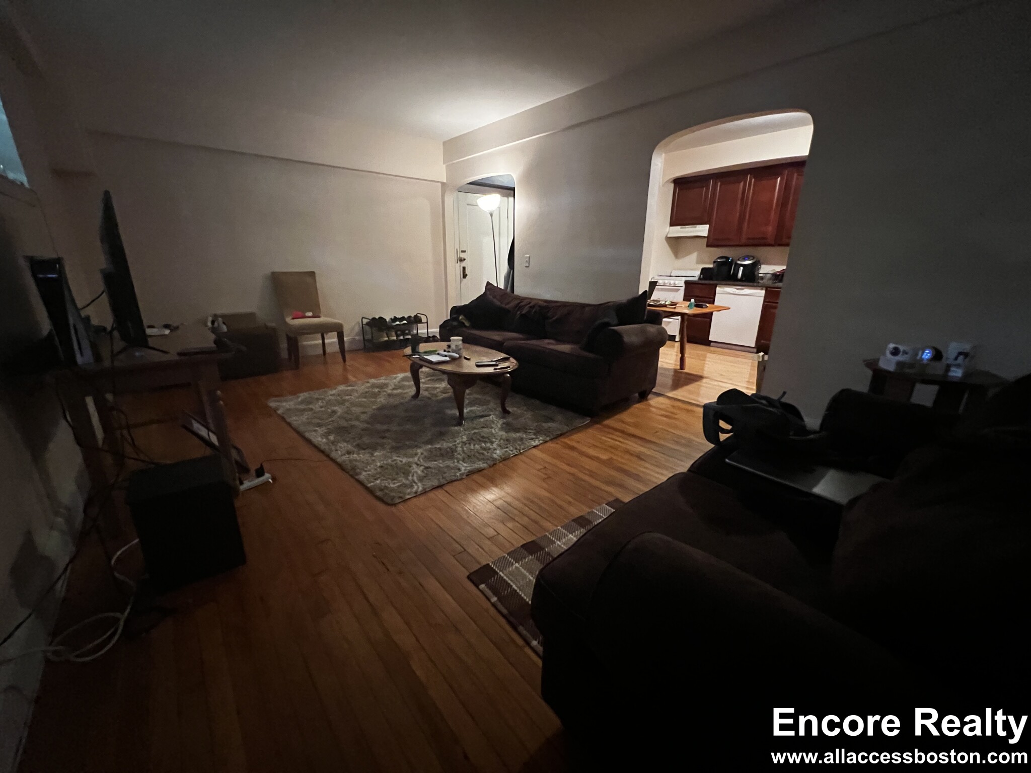 1555 Beacon St, Brookline
