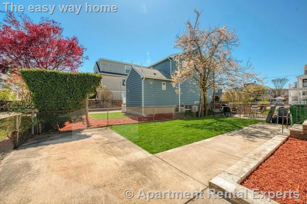 60 Windsor Rd, Tufts