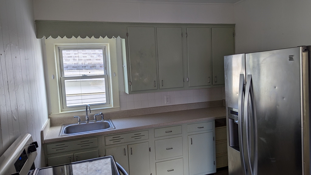 92 North Franklin St, Holbrook