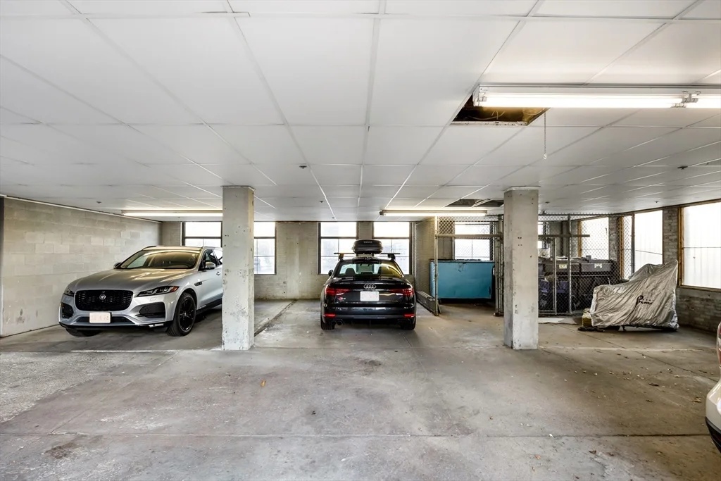 320 West 2nd St, South Boston