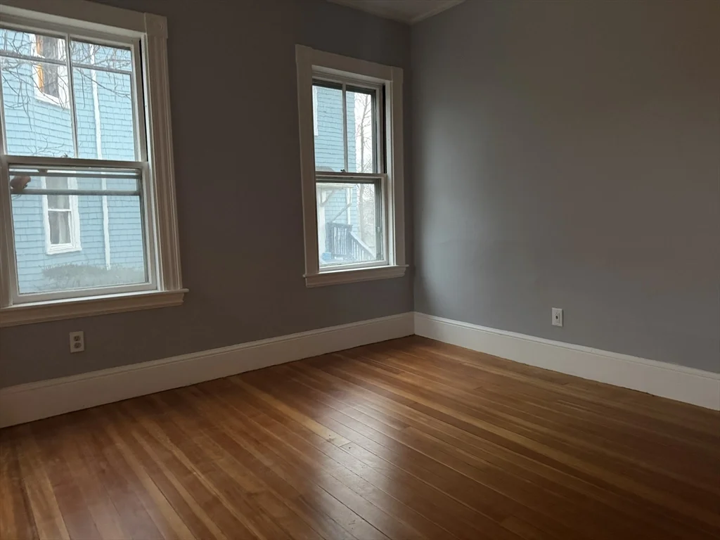 5 Lothrop St, Downtown