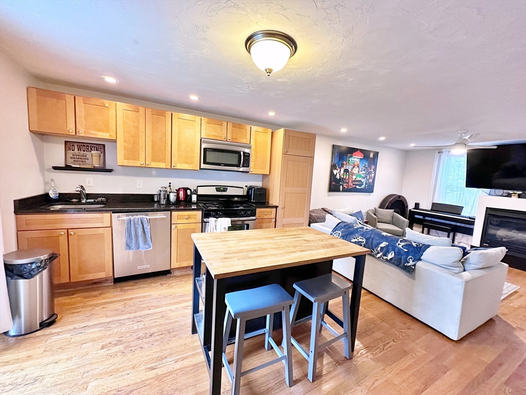 364 Sumner St, East Boston