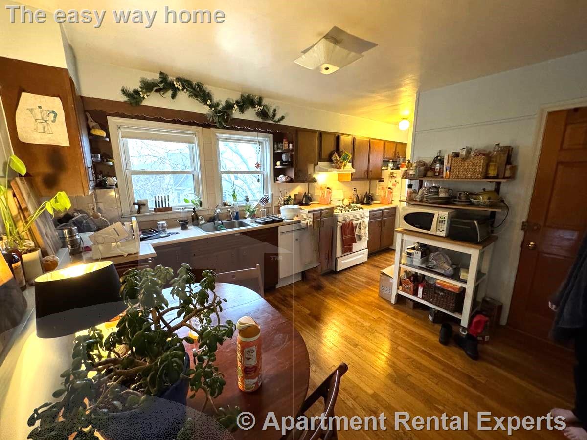 21 Sartwell Ave, Porter Square