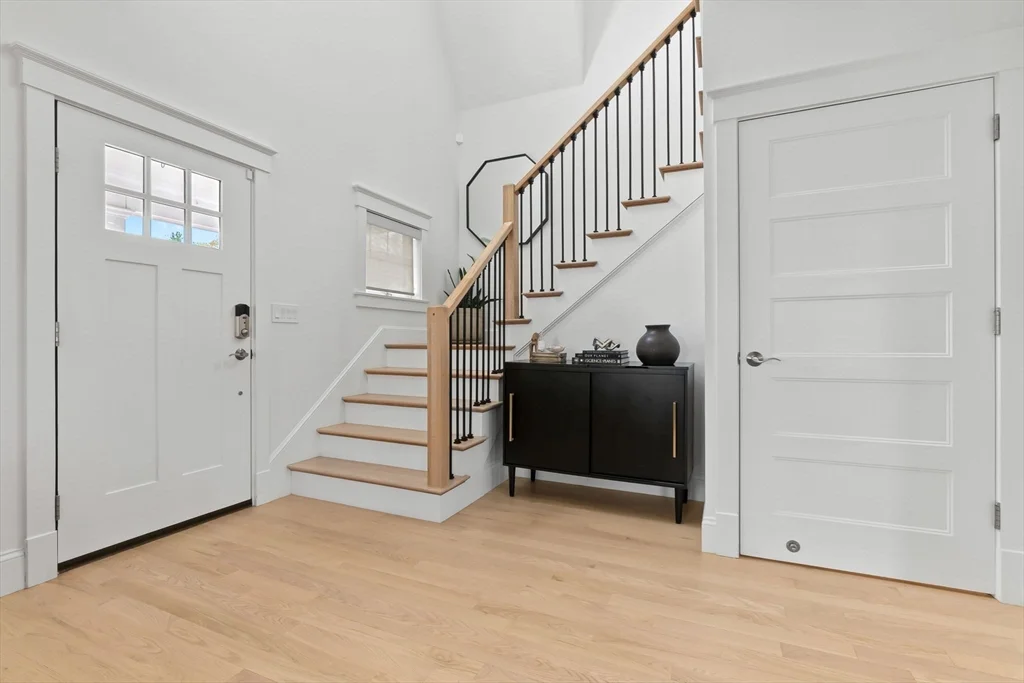 4 Gabaree Ct, Newburyport