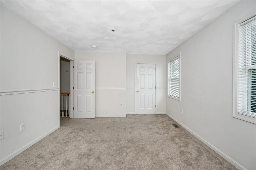 42 Rogers St, Tewksbury