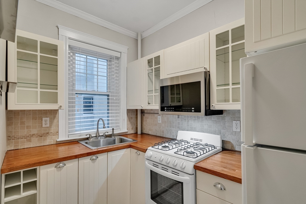 315 Allston St, Brighton