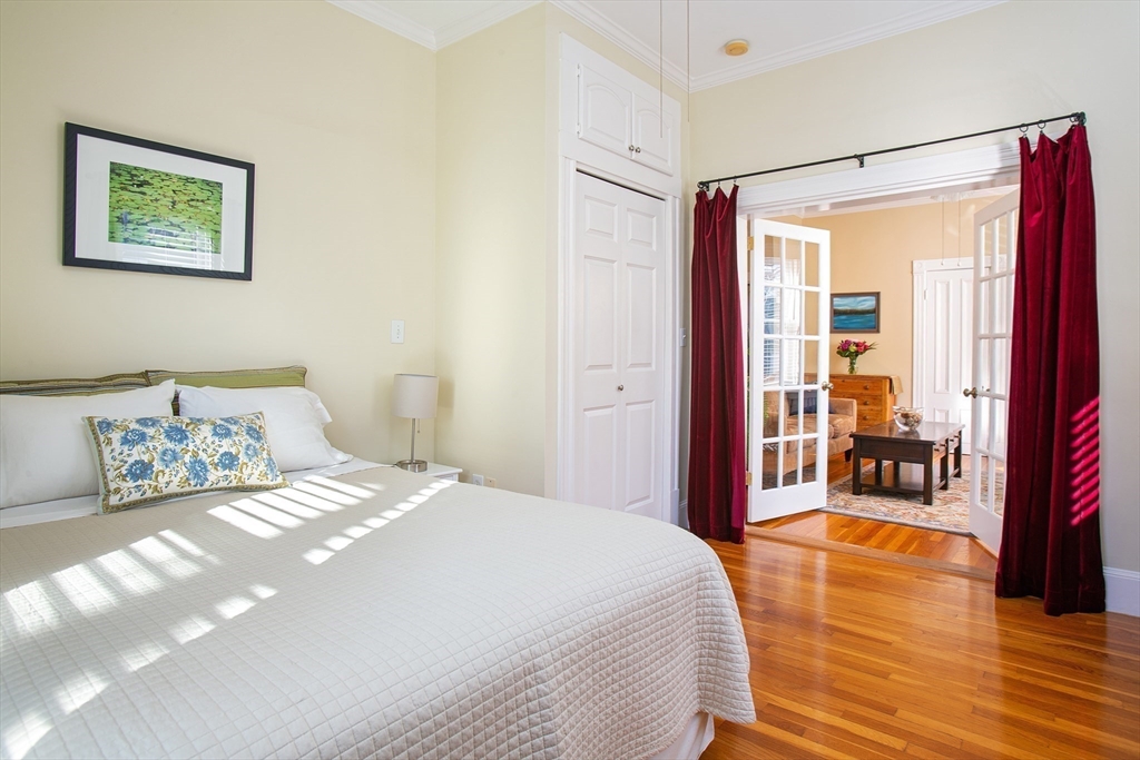 18 Hunt St, Watertown