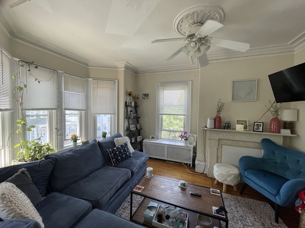 648 E Sixth St, South Boston