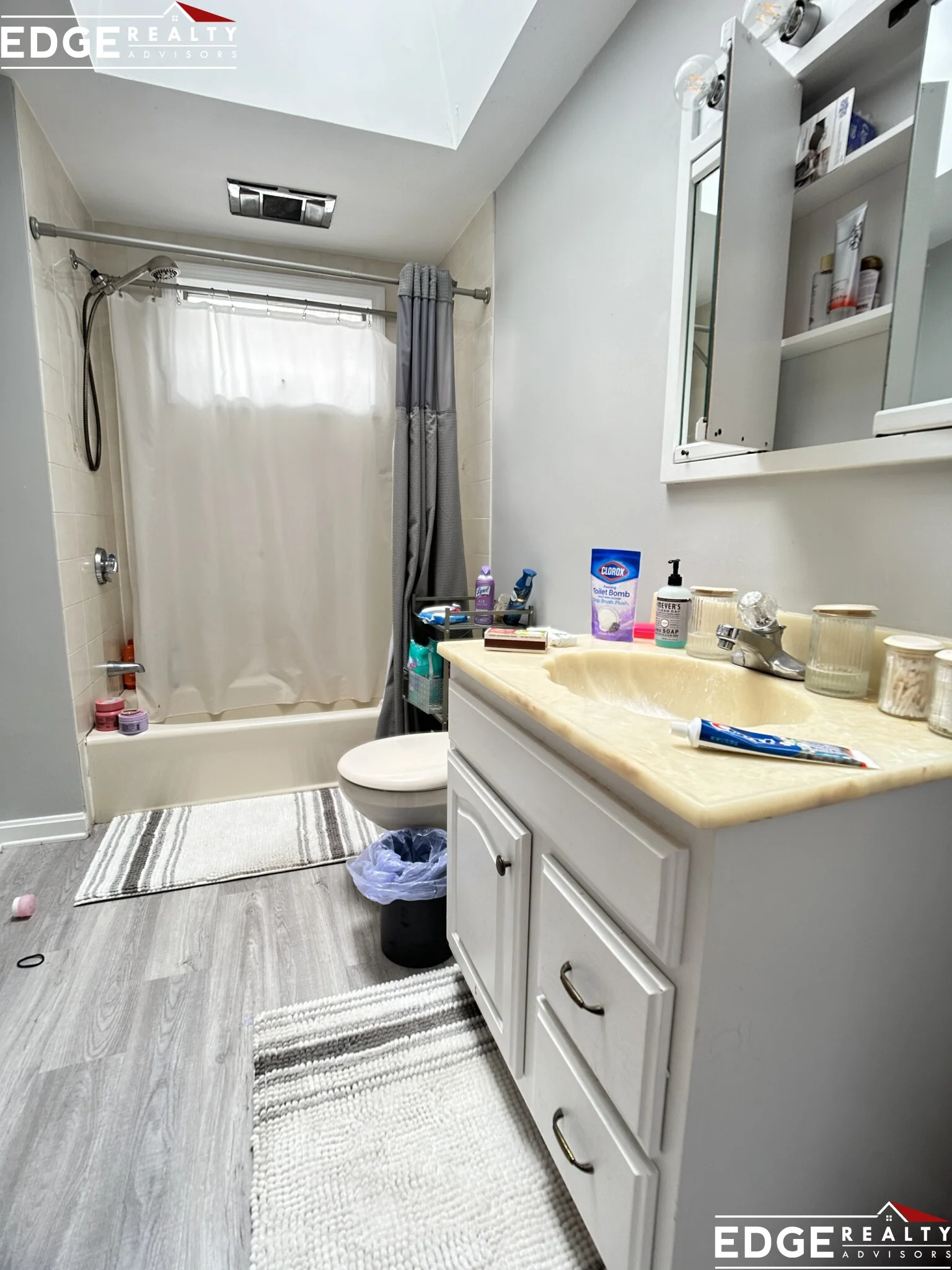 24 Dickinson Rd, Brighton