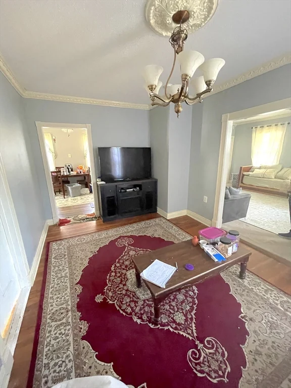 81 Walnut St, West Bridgewater