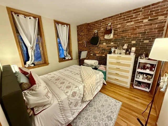 69 N Margin St, North End