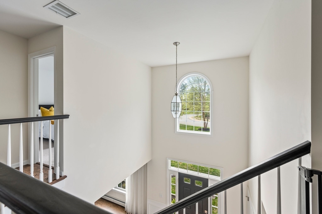 86 Pioneer Trail, Plymouth