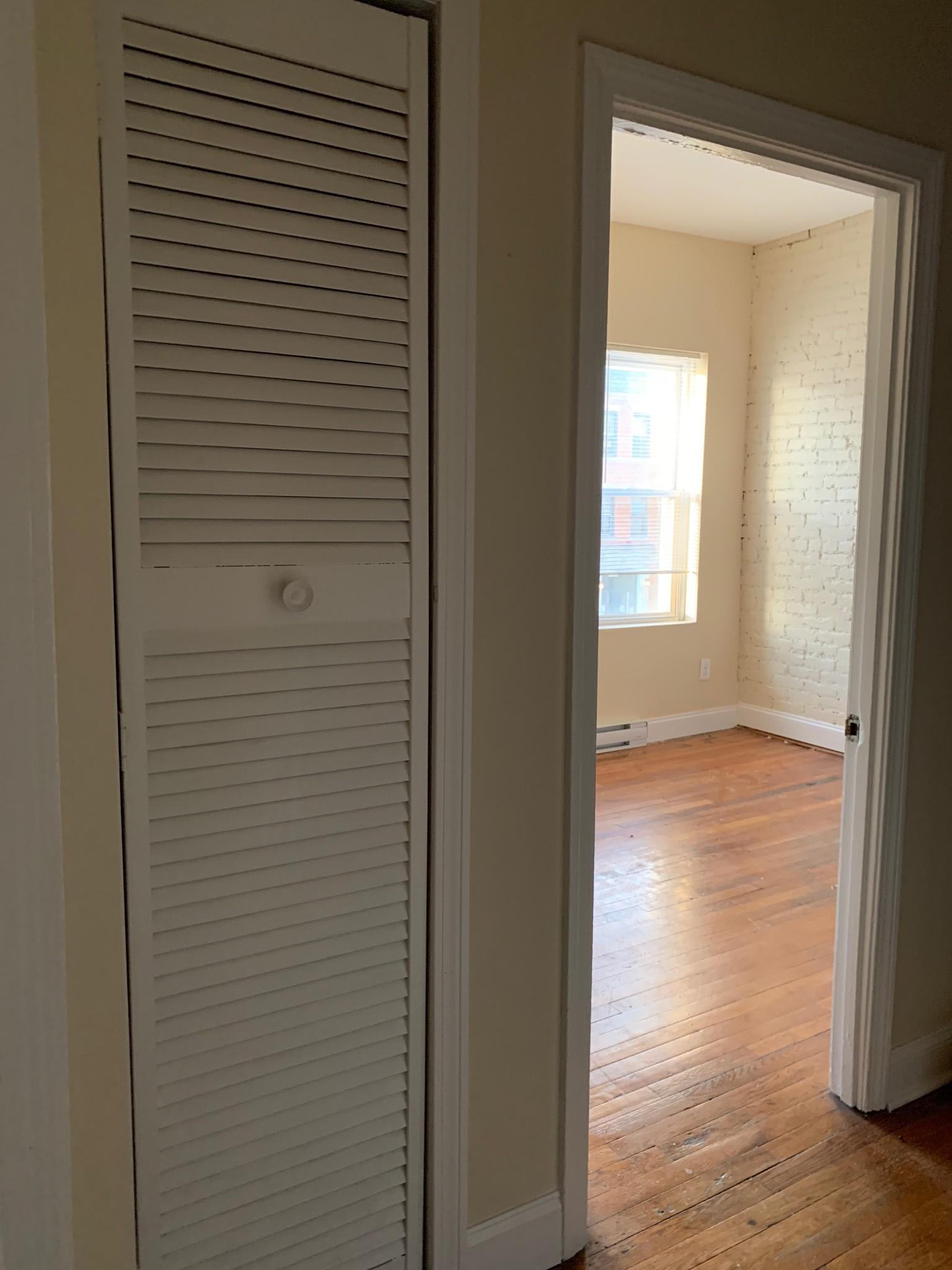 896 Huntington Ave, Mission Hill