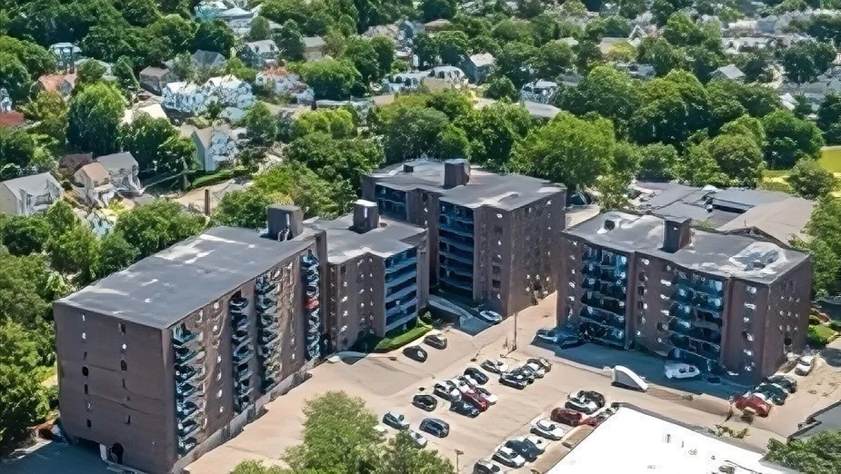 32 Whites Ave, Watertown