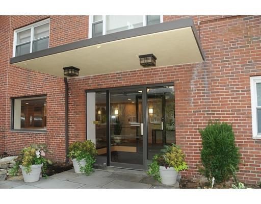 131 Sewall Ave, Coolidge Corner