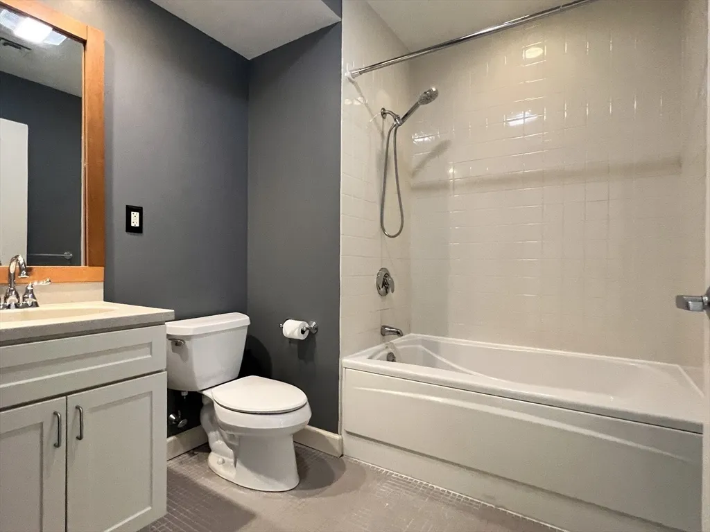 163 Chestnut Hill Ave, Brighton