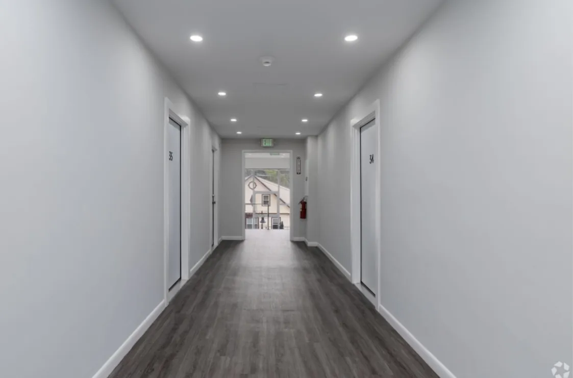 1045 River St, Hyde Park