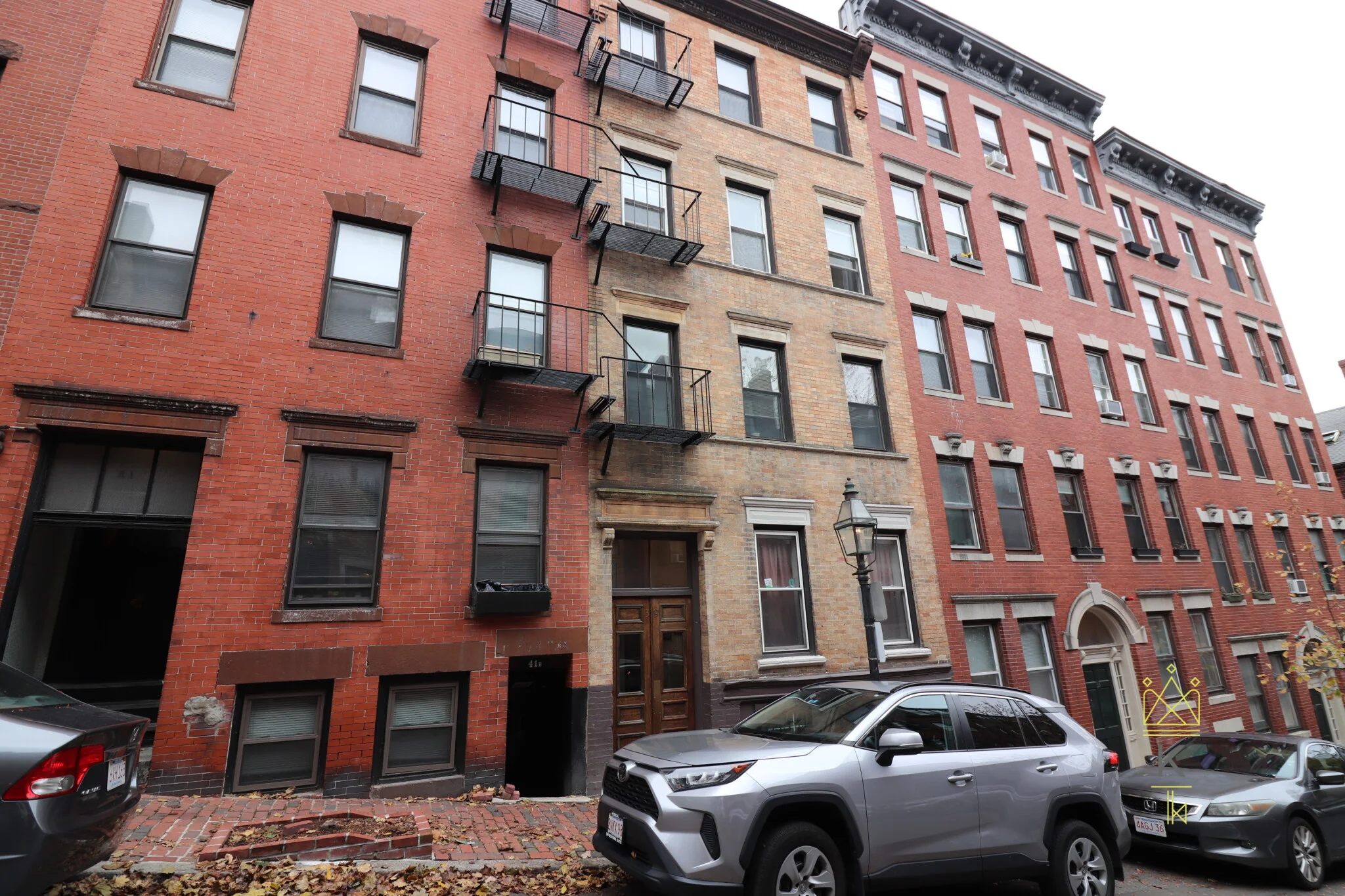 39 Irving St, Beacon Hill