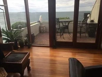 35 Oceanside Dr, Hull