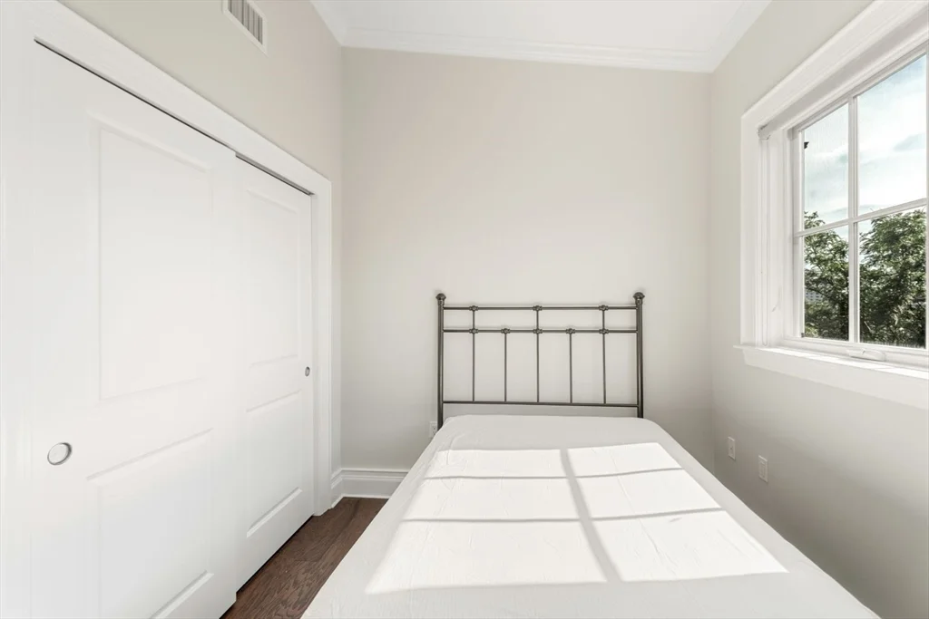 616 East 4th St, South Boston