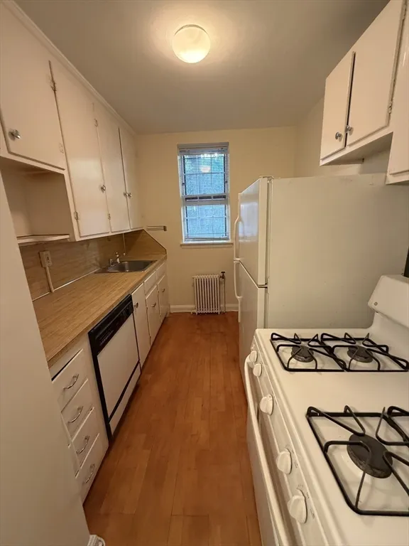 12 Kilsyth, Brighton