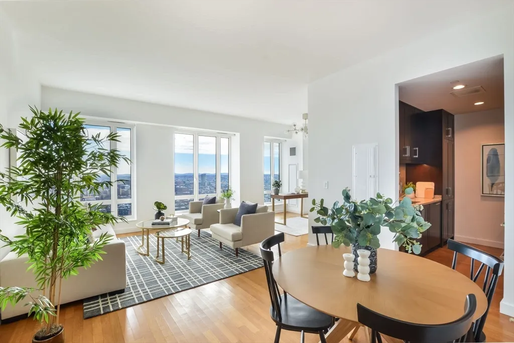 400 Stuart St, Back Bay