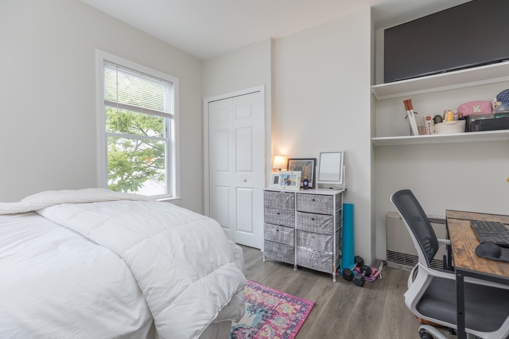 100 H St, South Boston