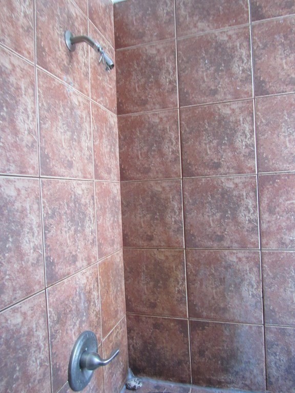 98 Brookline St, Webster Square