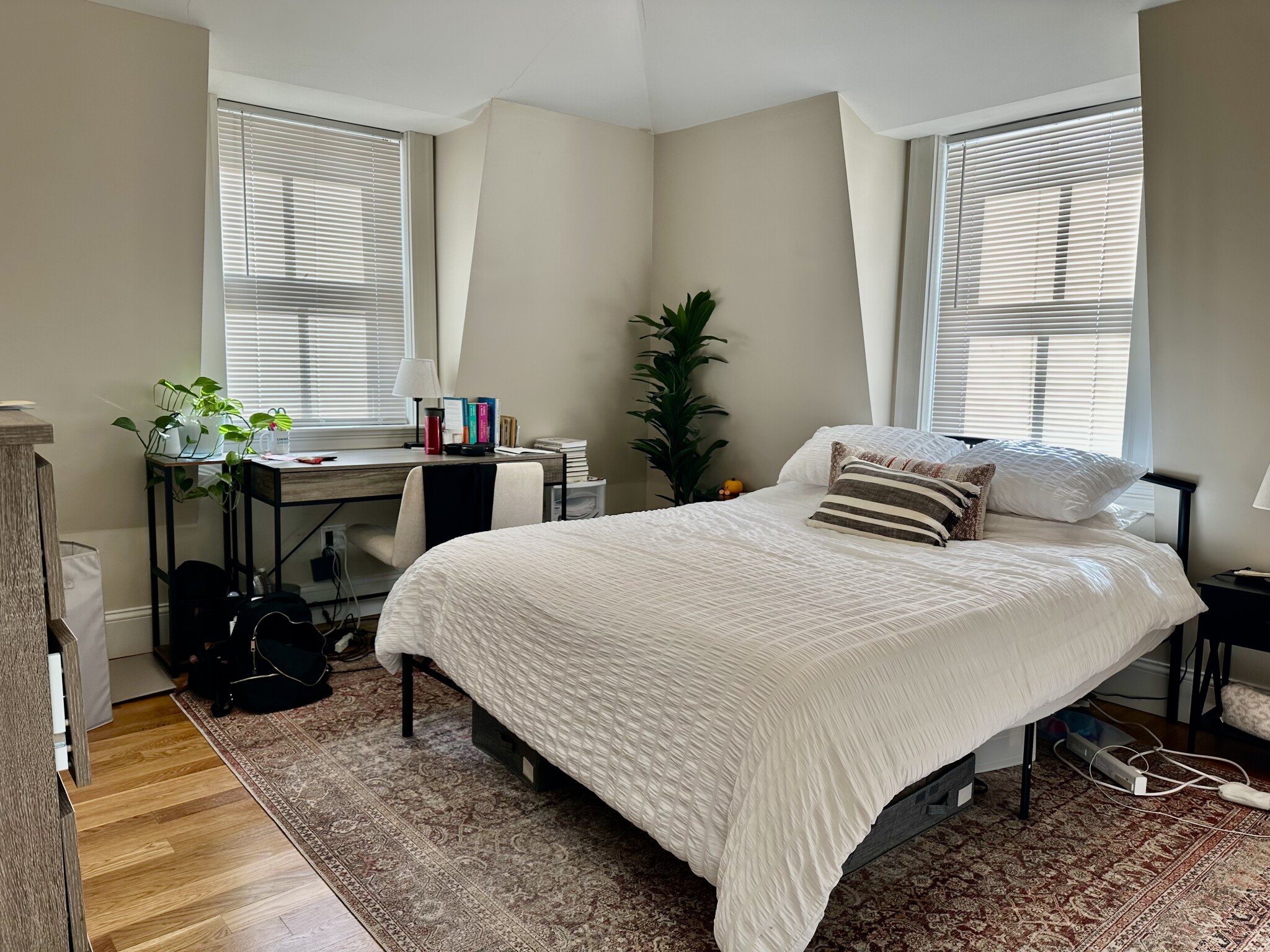 472 Green St, Riverside