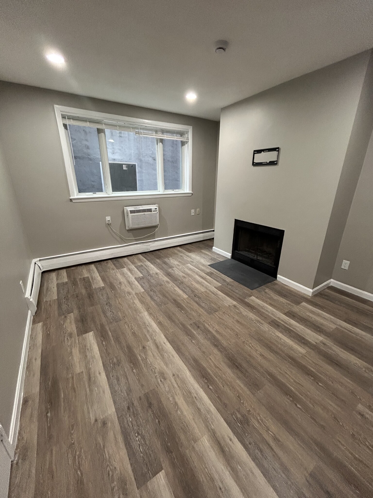 50 Evergreen St, Jamaica Plain