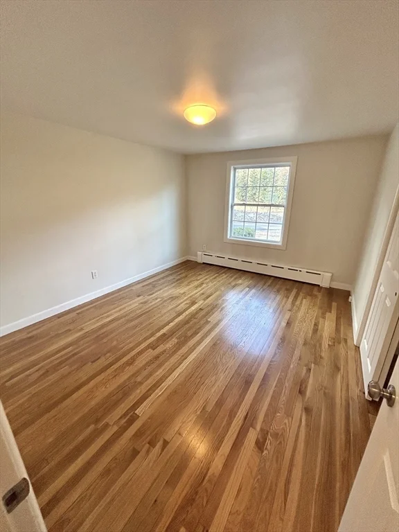 75 Marlboro Rd, Southborough