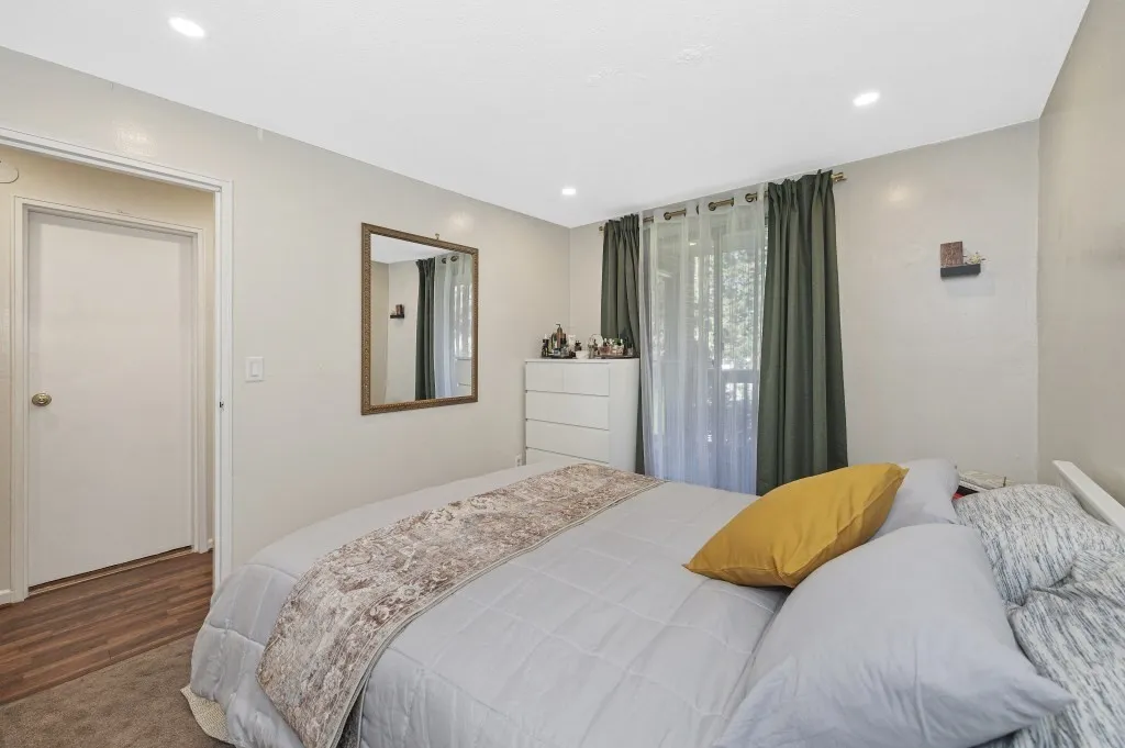 144 Kenrick St, Oak Square