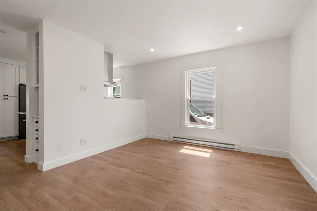 31 Wardwell Ave, Lynn