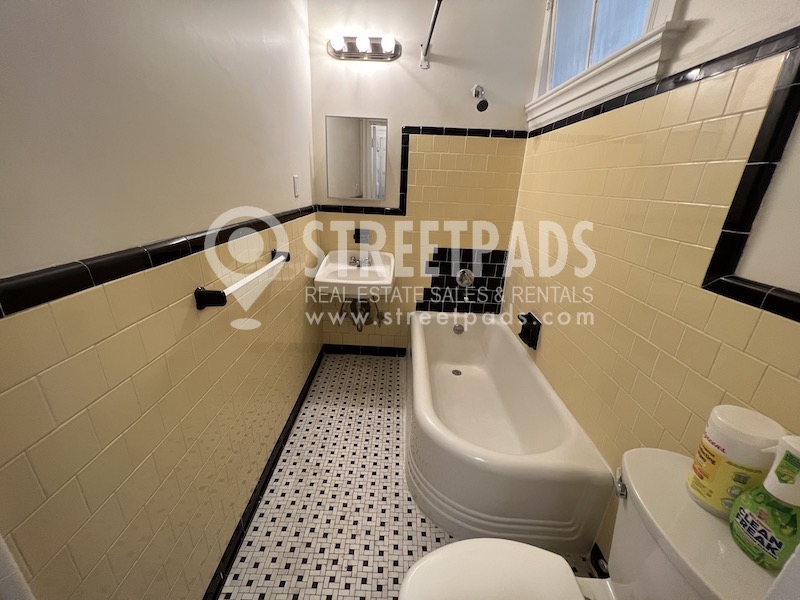 2 Ware St, Mid-Cambridge