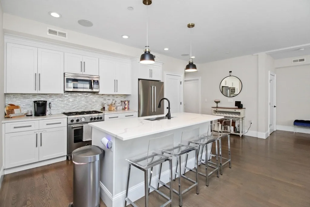 2 Elm St, Dorchester