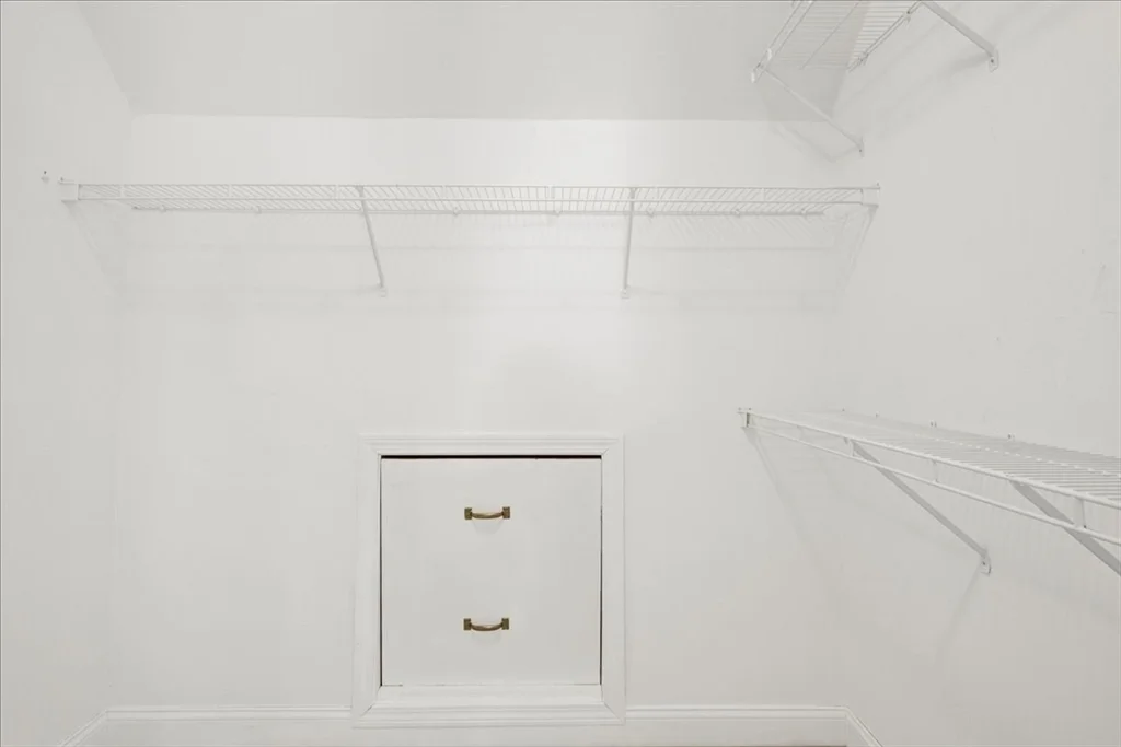 67 N Quinsigamond Ave, Shrewsbury