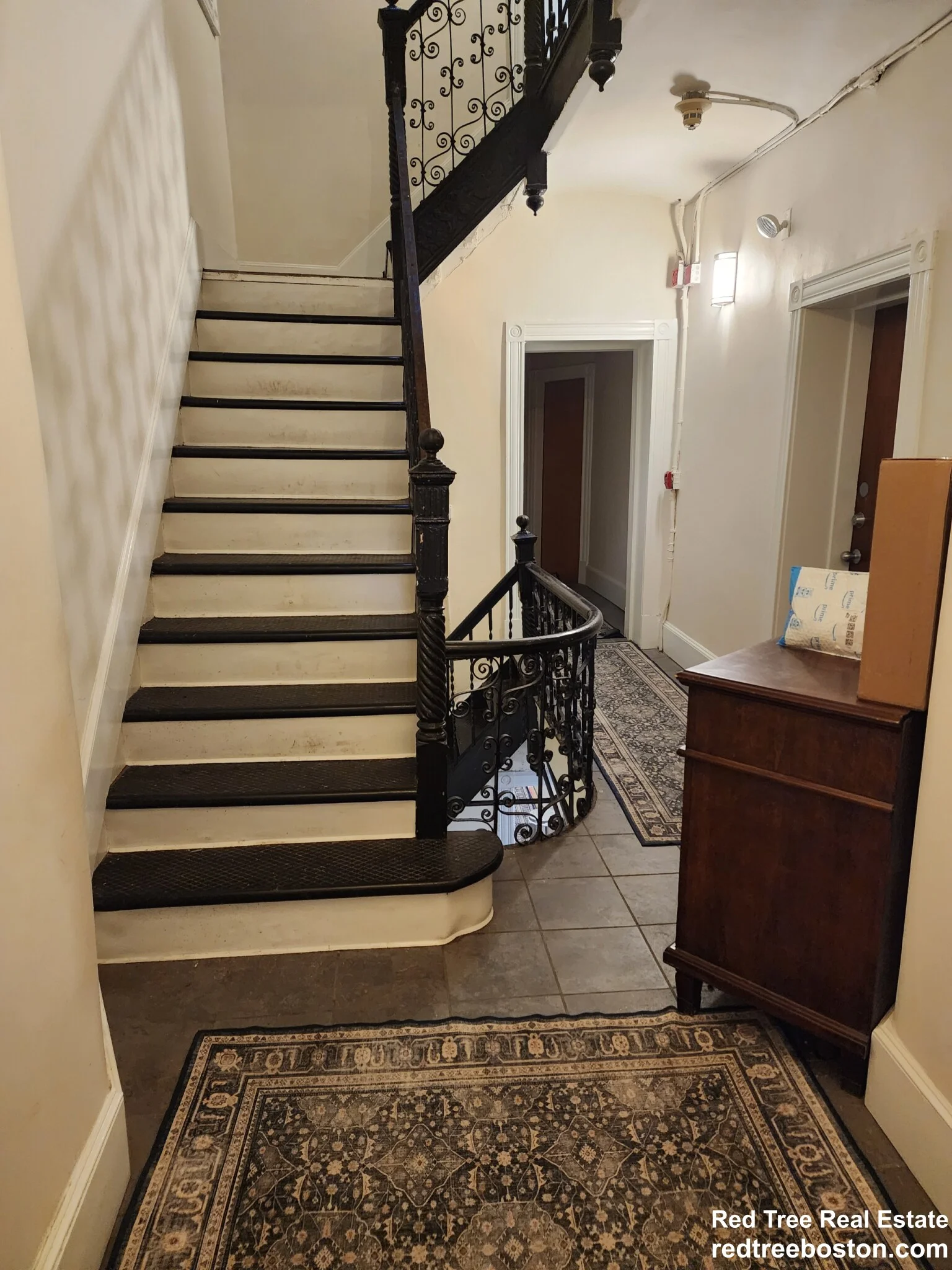 108 Myrtle St, Beacon Hill