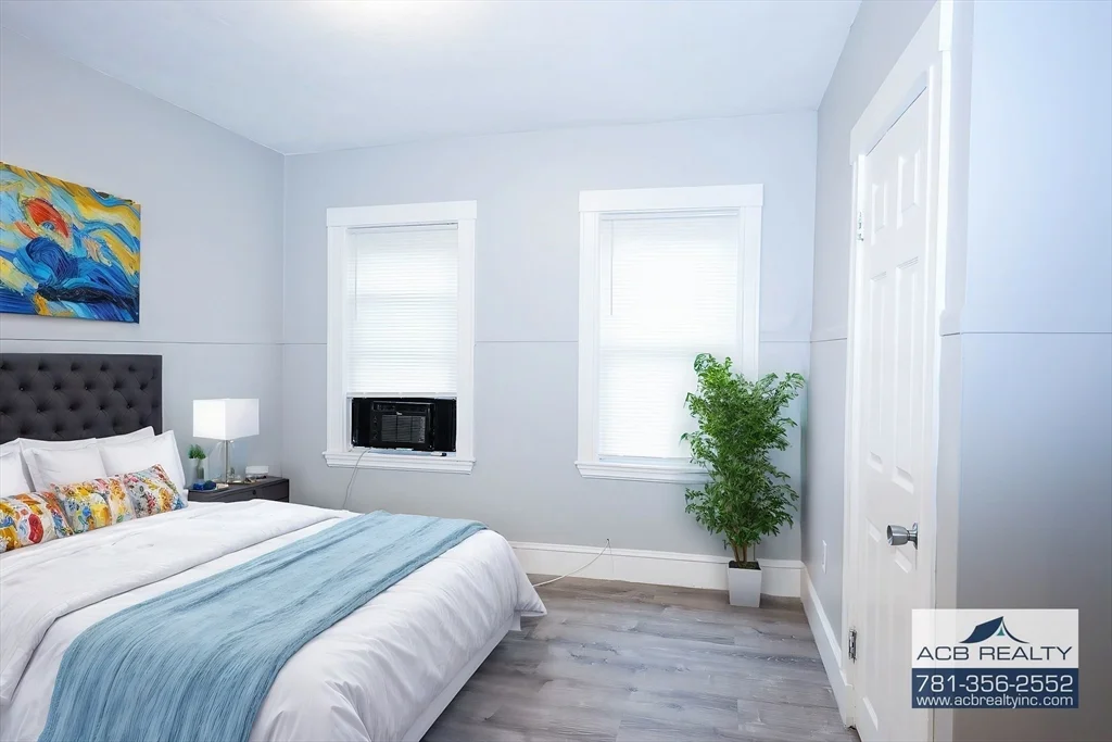 23 Des Moines Rd, Quincy