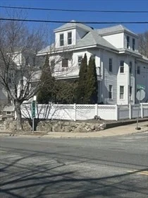 585 Main St, Watertown