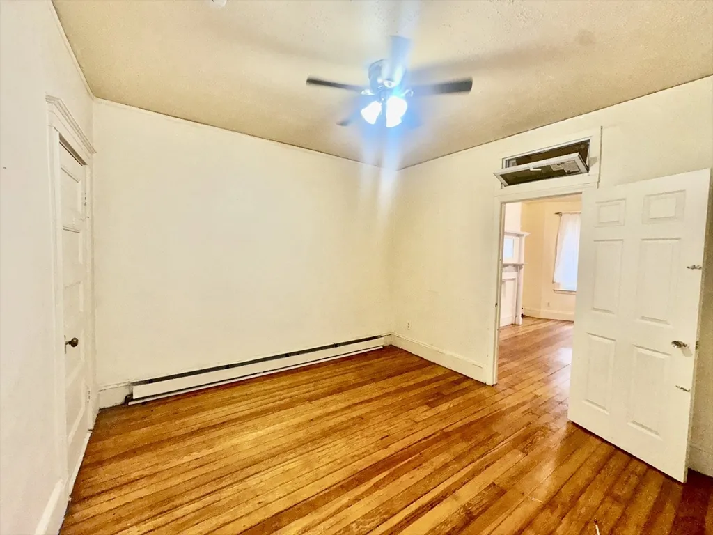 20 S Huntington Ave, Jamaica Plain