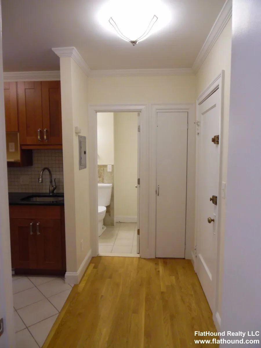 25 Queensberry St, Fenway