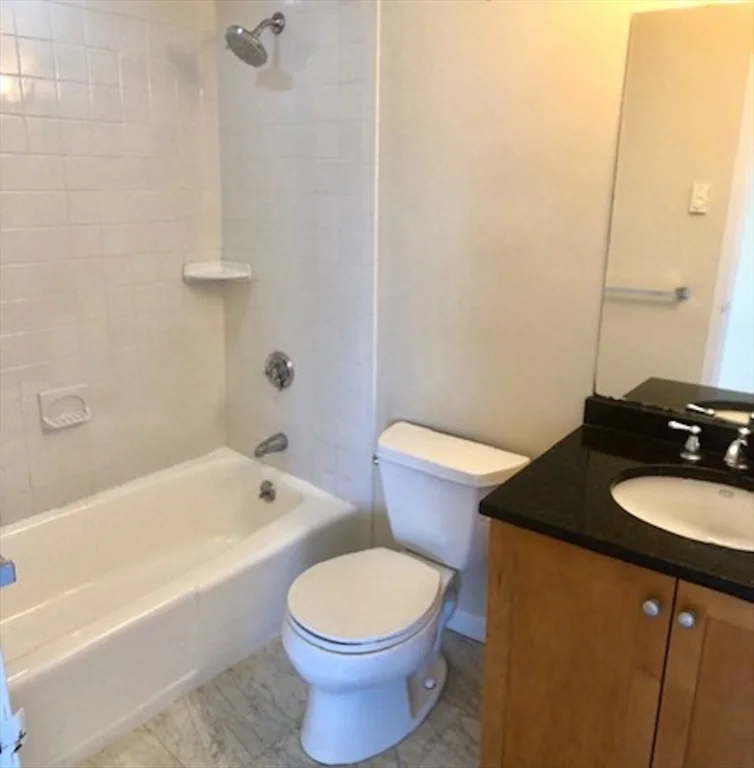 70 Park St, Ward Two