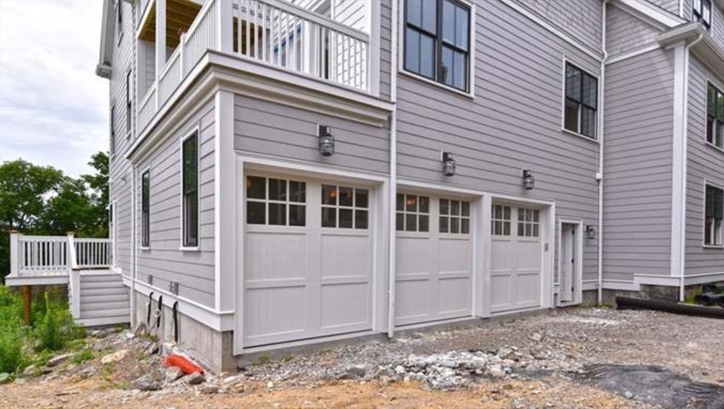 44 Evergreen St, Jamaica Plain