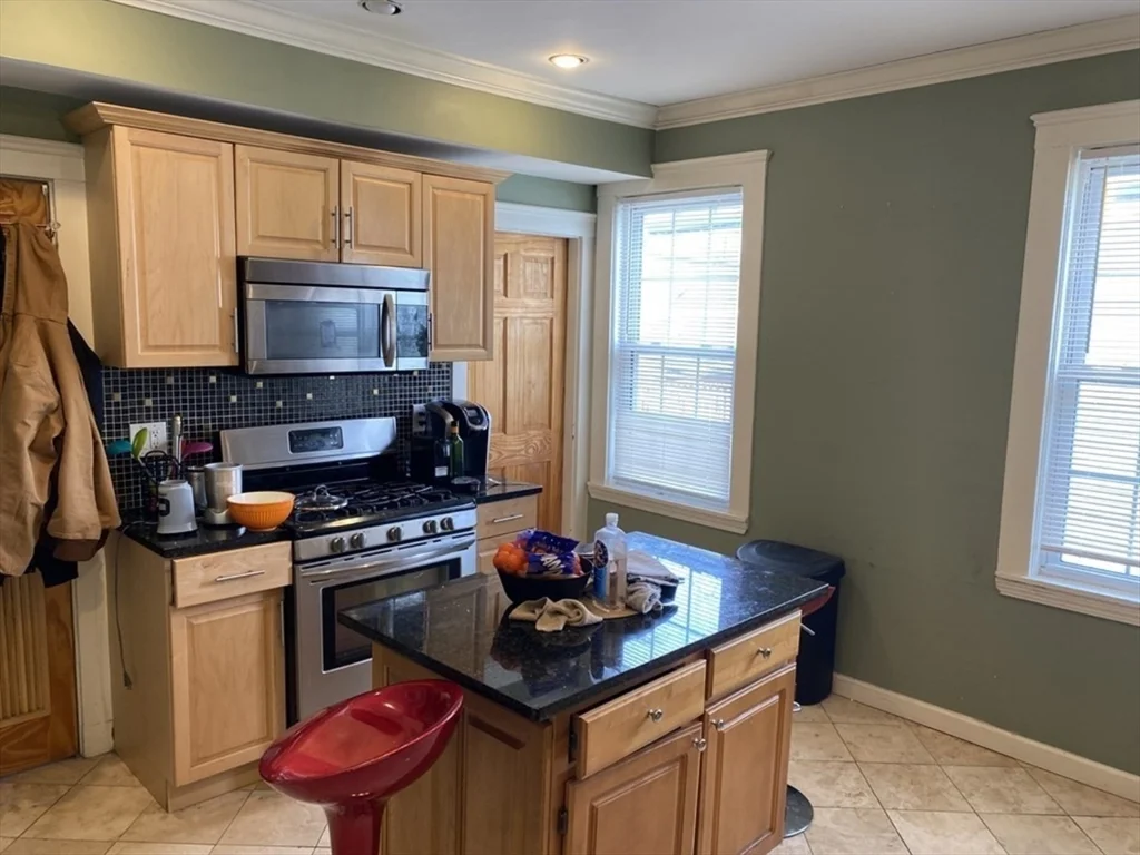 19 Pleasant St, Dorchester