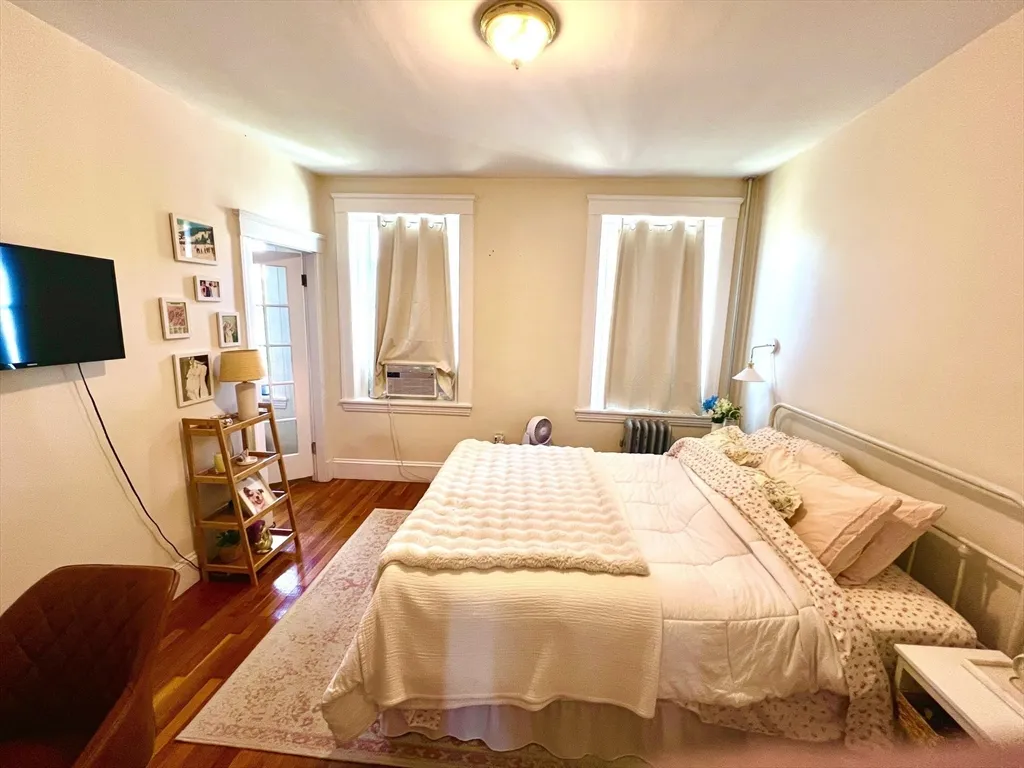 235 Freeman St, North Brookline