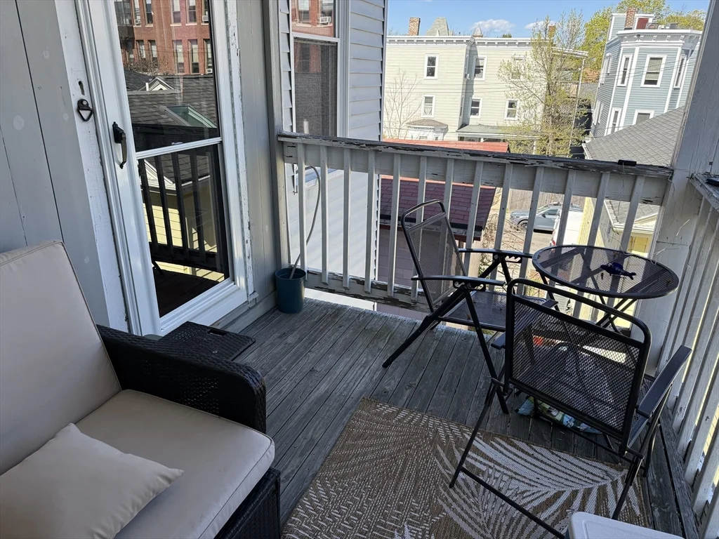 60 Pleasant St, Cambridgeport